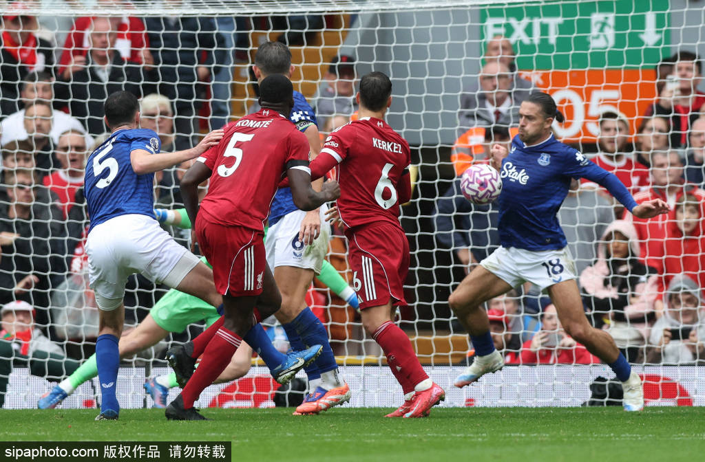 球事件不仅, 阿玛德手球, AR的使用